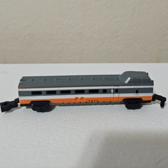 Micro Machines Galoob Tgv France Bullet Train Engine Orange En Voyage - Picture 6 of 8